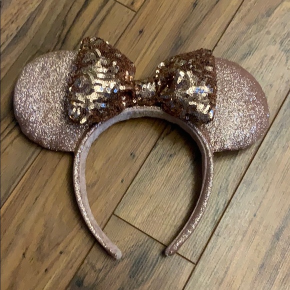 Mini mouse ears